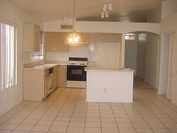 2nd image of 6242 W Blackhawk Dr