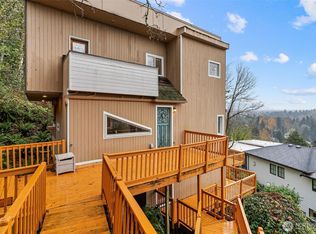 11804 90th Avenue NE, Kirkland, WA 98034