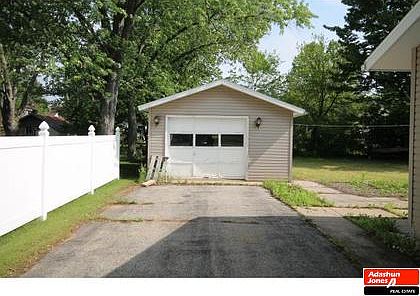 2nd image of 406 W Madison St