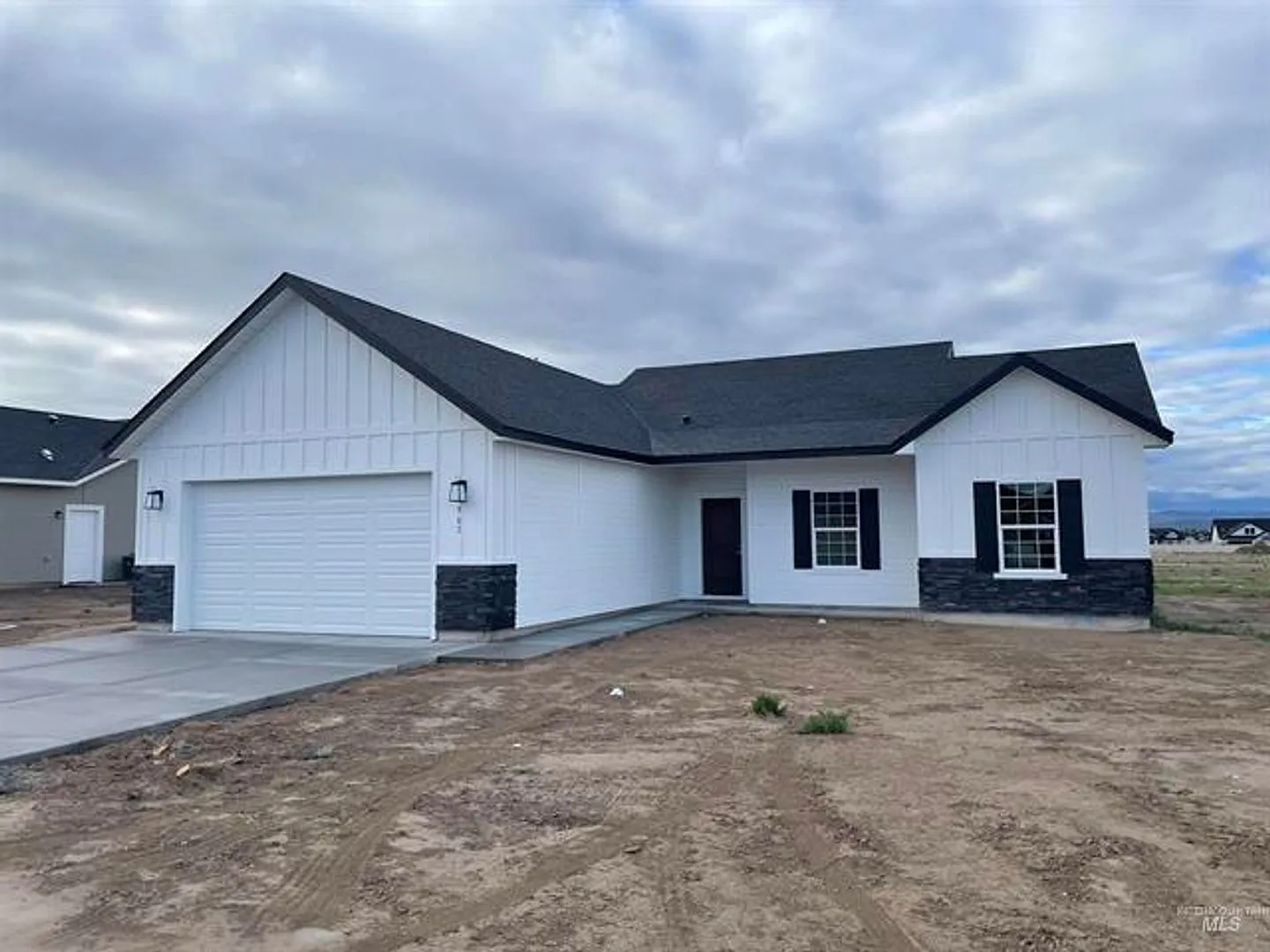 Spacious 4 bed/2 bath Rental with 2-Car Garage, Kimberly Idaho! — Photo 2