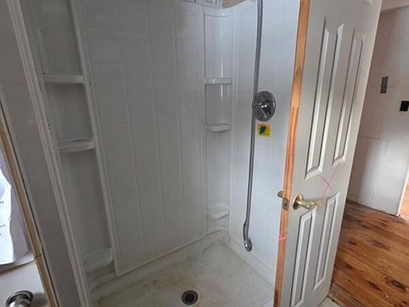 5th image of 324 Federal City Road