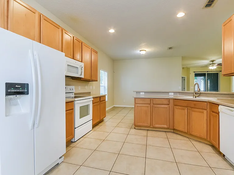 5516 Cape Hatteras Dr — Photo 8
