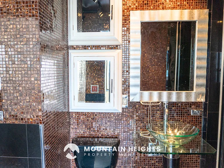 48 W Broadway #1-1708N — Photo 17
