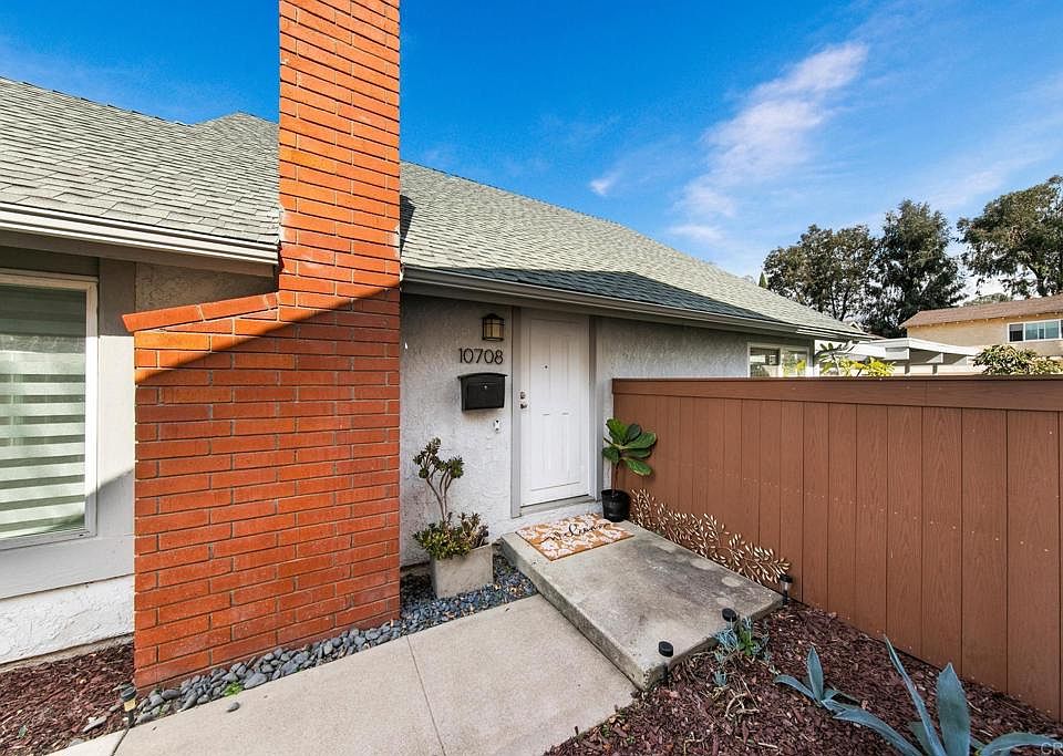 1st image of 10708 Esmeraldas Dr