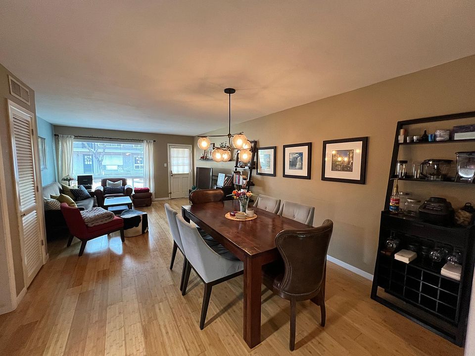 Open plan dining room/living room.