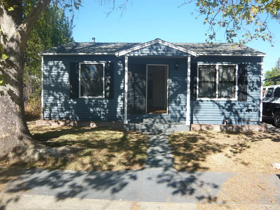 4300 Custis Ave