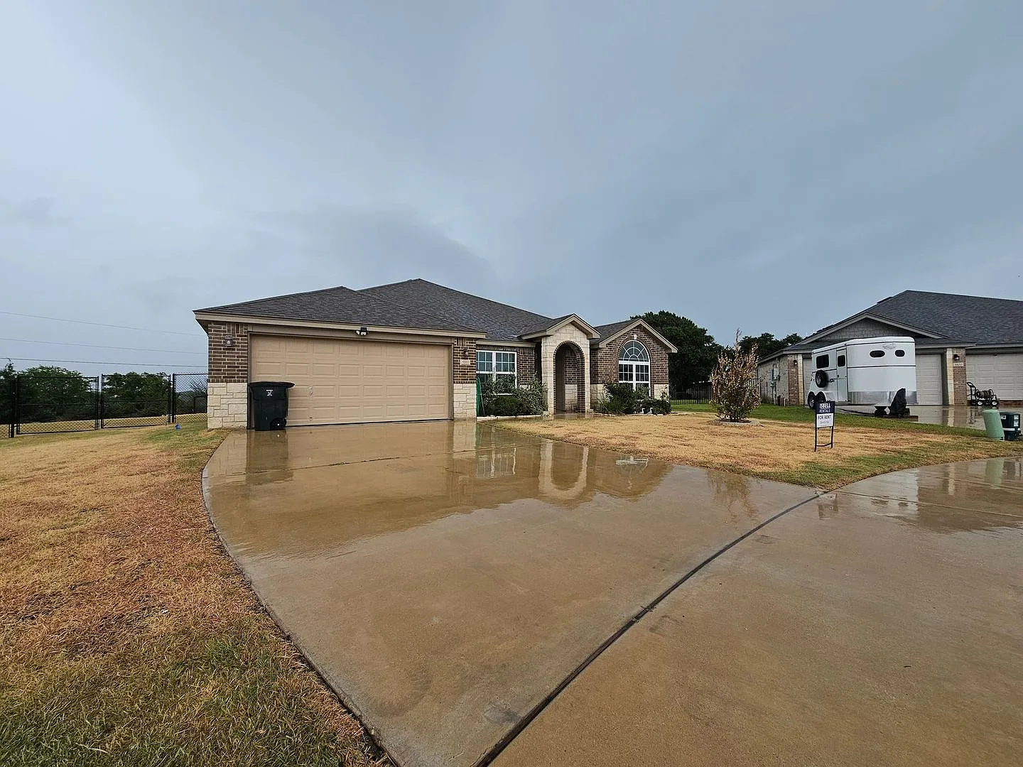Rent Reduction - Available Now! — Photo 2