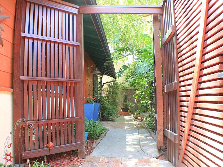 Barham Blvd — Photo 4