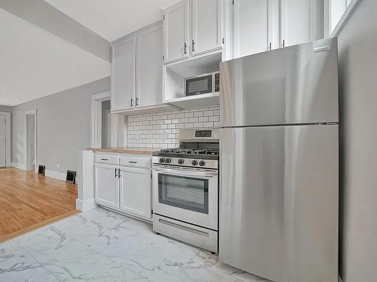 3260 Hitchcock St — Photo 5