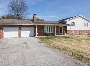 1815 Mule Rd, Columbia, IL 62236