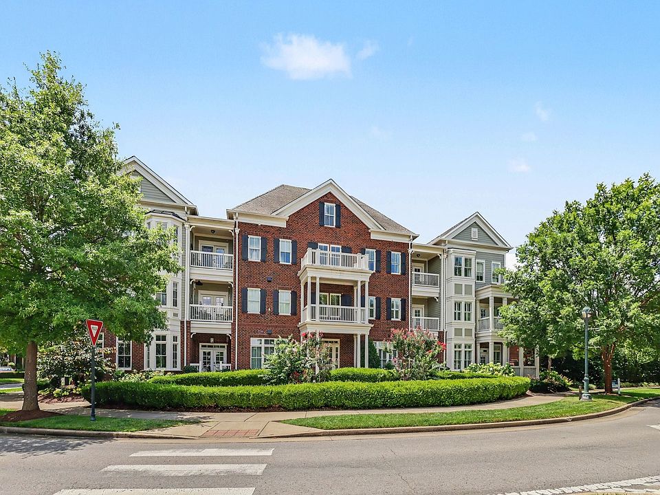 1st image of 991 Westhaven Blvd Unit 10