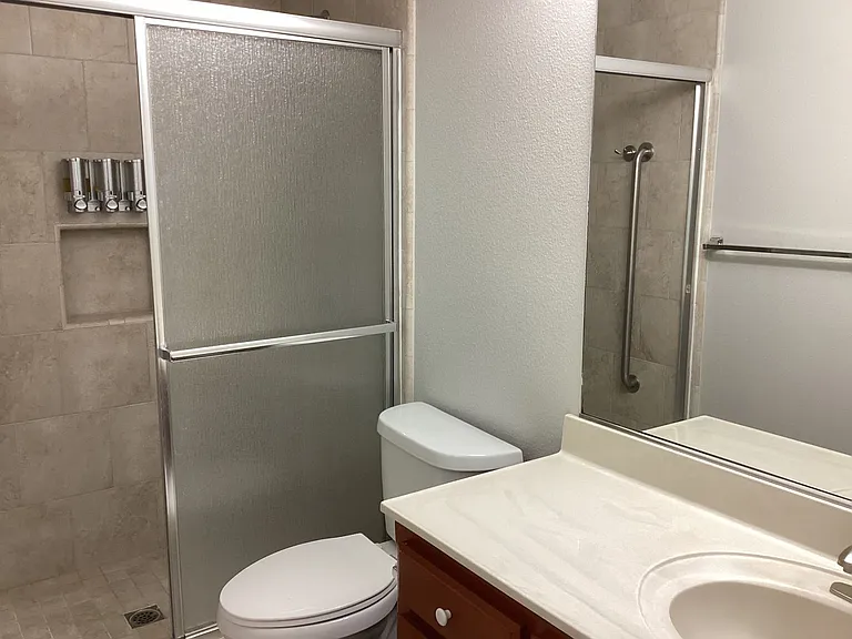4521 Glimmer Ln — Photo 12