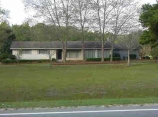 811 N Lewis St, Metter, GA 30439