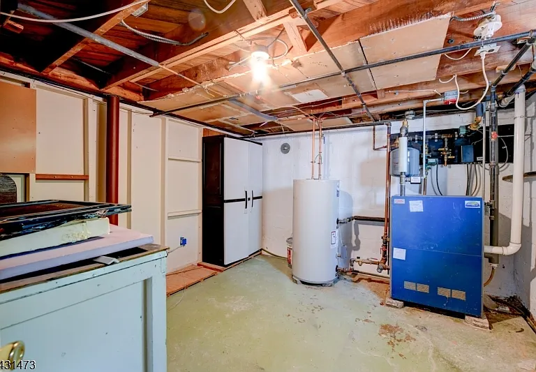 72 Colonial Dr — Photo 40