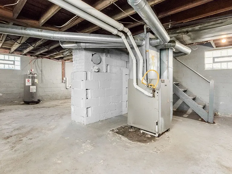 255 Belvidere Ave — Photo 18