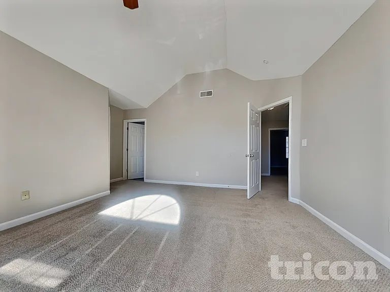 6260 Phillips Lake Way — Photo 16