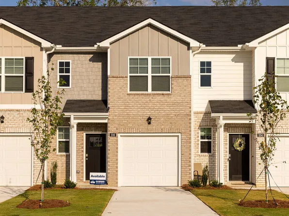 206 Kenmore Cir, Perry, GA 31069