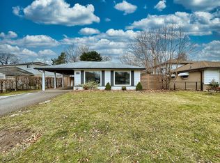 1360 Glen Rutley Cir, Mississauga, ON L4X1Z6