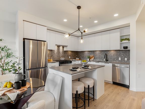 4th image of 7936 206th St #522