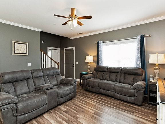 4th image of 1244 Leaf Ln