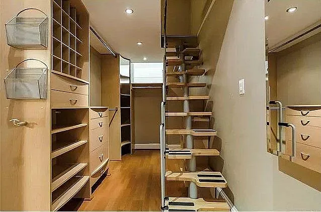 127 N Tryon St #412 — Photo 10
