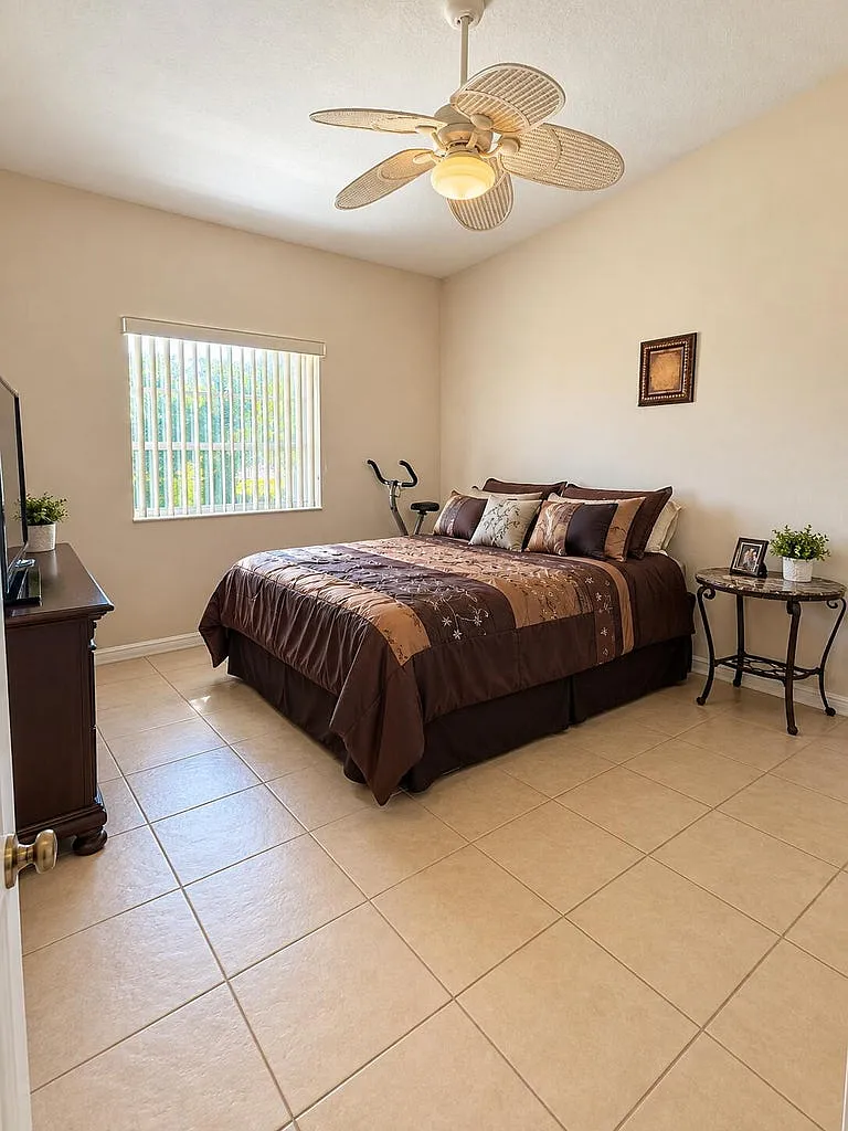 2 bed, 1259 sqft, $2,800 — Photo 2