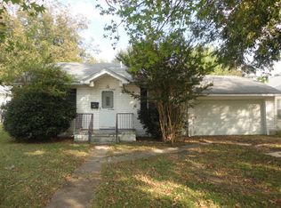 616 W 6th St, Ada, OK 74820