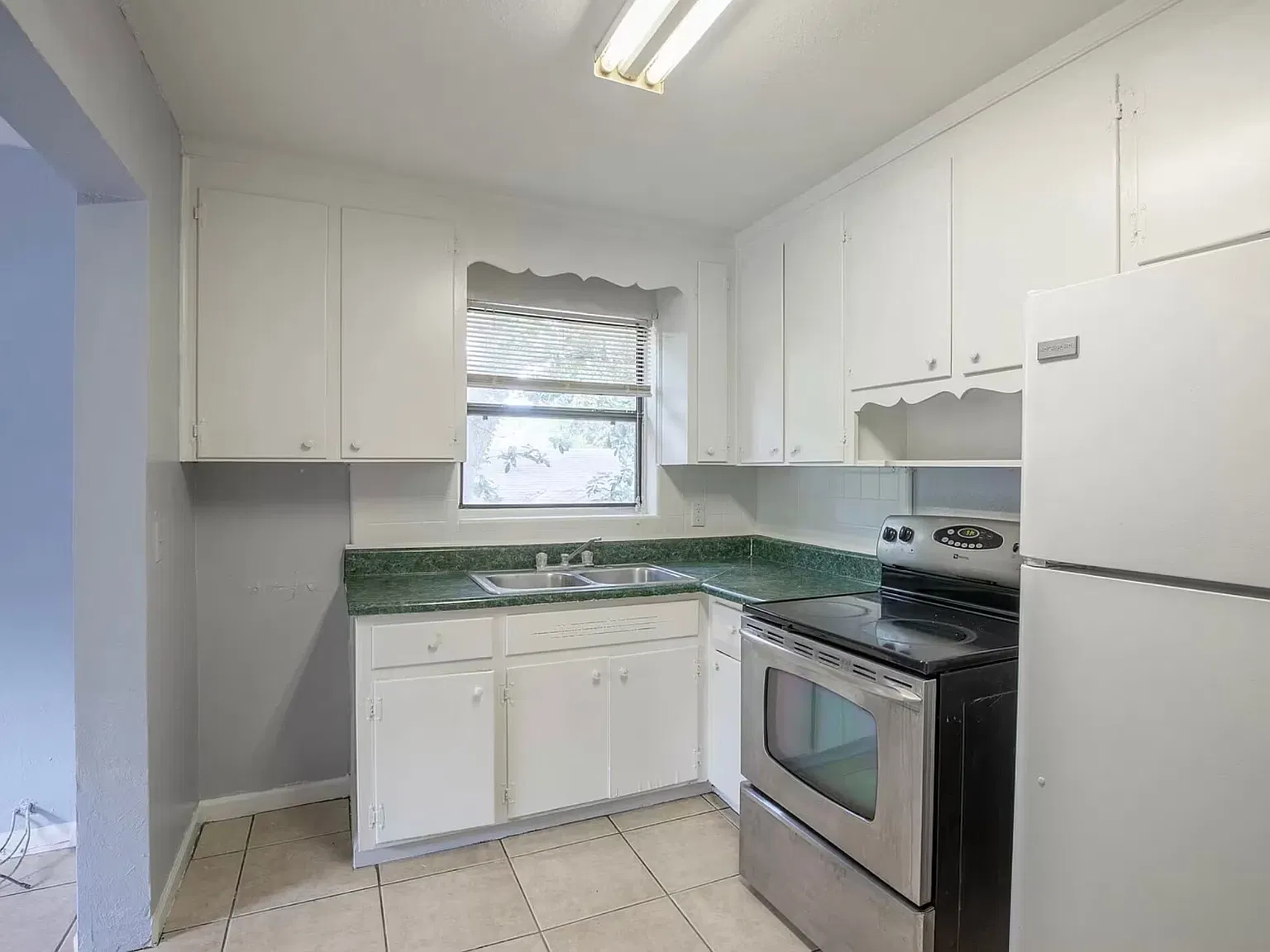 2678 Ernest St — Photo 1