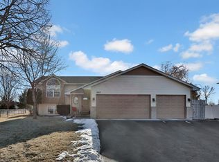 6817 92nd Ave N, Brooklyn Park, MN 55445