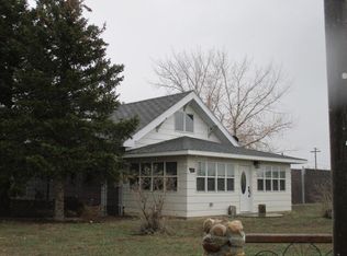 605 4th Ave E, Gildford, MT 59525