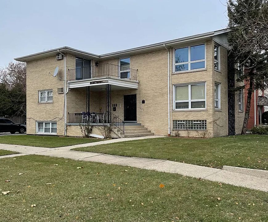 1st image of 484 Shenstone Rd #3