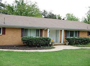 1502 Taft Hwy, Signal Mountain, TN 37377