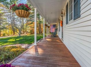 19 McQuade Brook Rd, Bedford, NH 03110