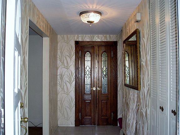 4 levels of finished living space, ALL above grade!