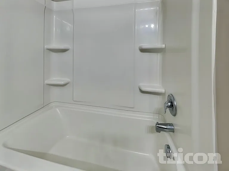 196 Sims Ct — Photo 15