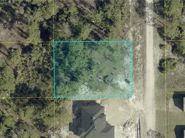 848 Chapman Ave S, Lehigh Acres, FL 33974