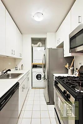 Rented by Halstead Real Estate | media 28