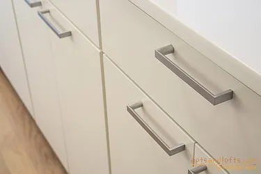 Rented by aptsandlofts.com