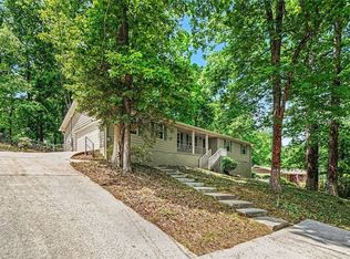 3642 Rainbow Cir, Snellville, GA 30039
