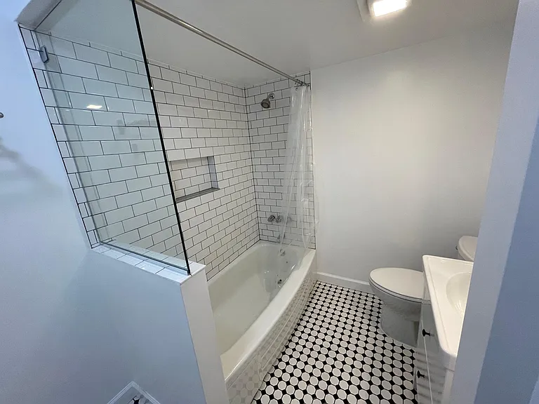 2030 F St NW #301 — Photo 17