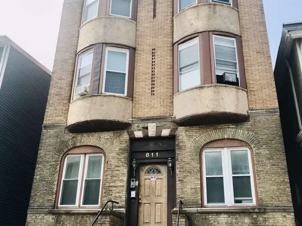 811 Montgomery Street image 1 of 6