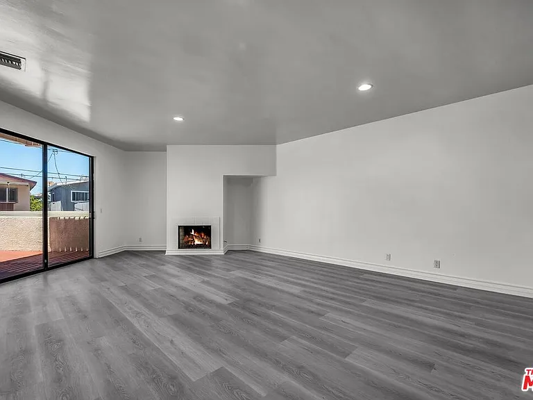 7301 Vista Del Mar Ave #A103 — Photo 6