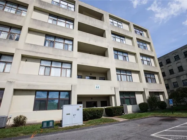 401 Judd Square #401, Wallingford, CT 06492