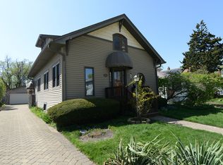 4162 Blanchan Ave, Brookfield, IL 60513