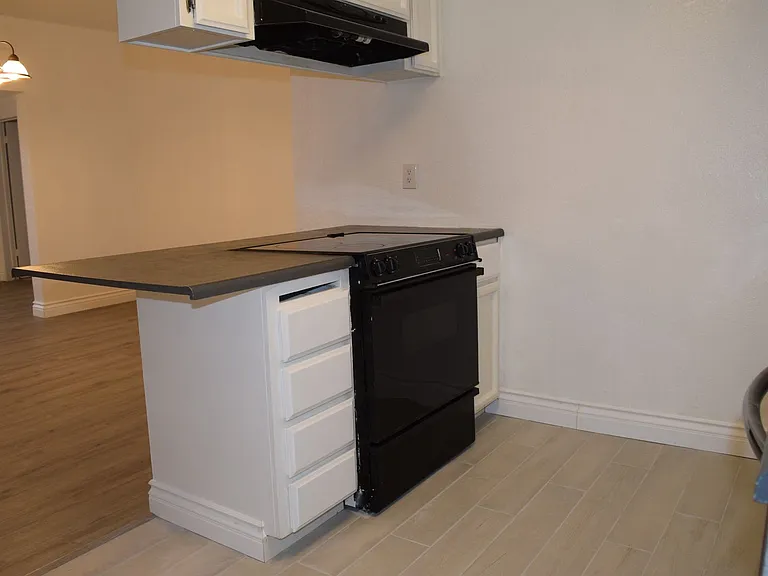2586 S Whitney Blvd — Photo 16