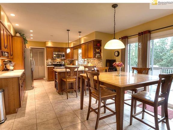 Kitchen with breakfast area