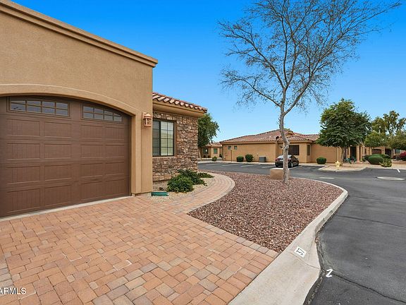 3rd image of 4241 N PEBBLECREEK Parkway #37