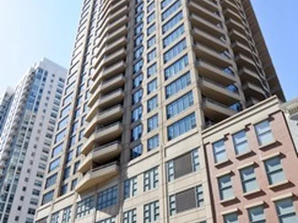 200 N Jefferson St APT 1604, Chicago, IL 60661