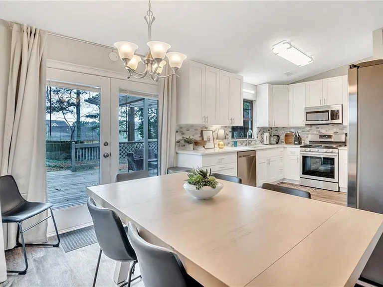 Creek Mill Dr NW — Photo 9