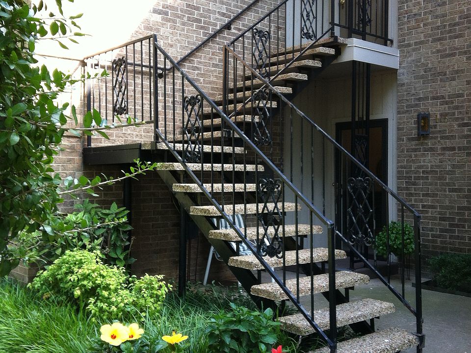 1st image of 4442 Harlanwood Dr APT 216